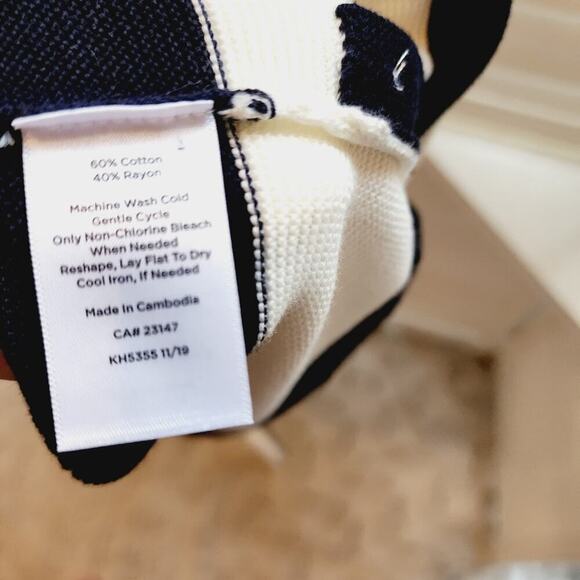 TALBOTS MULTI BLUE STRIPE SWEATER WITH BUTTON SIDE ACCENT SIZE XLP - Picture 7 of 7